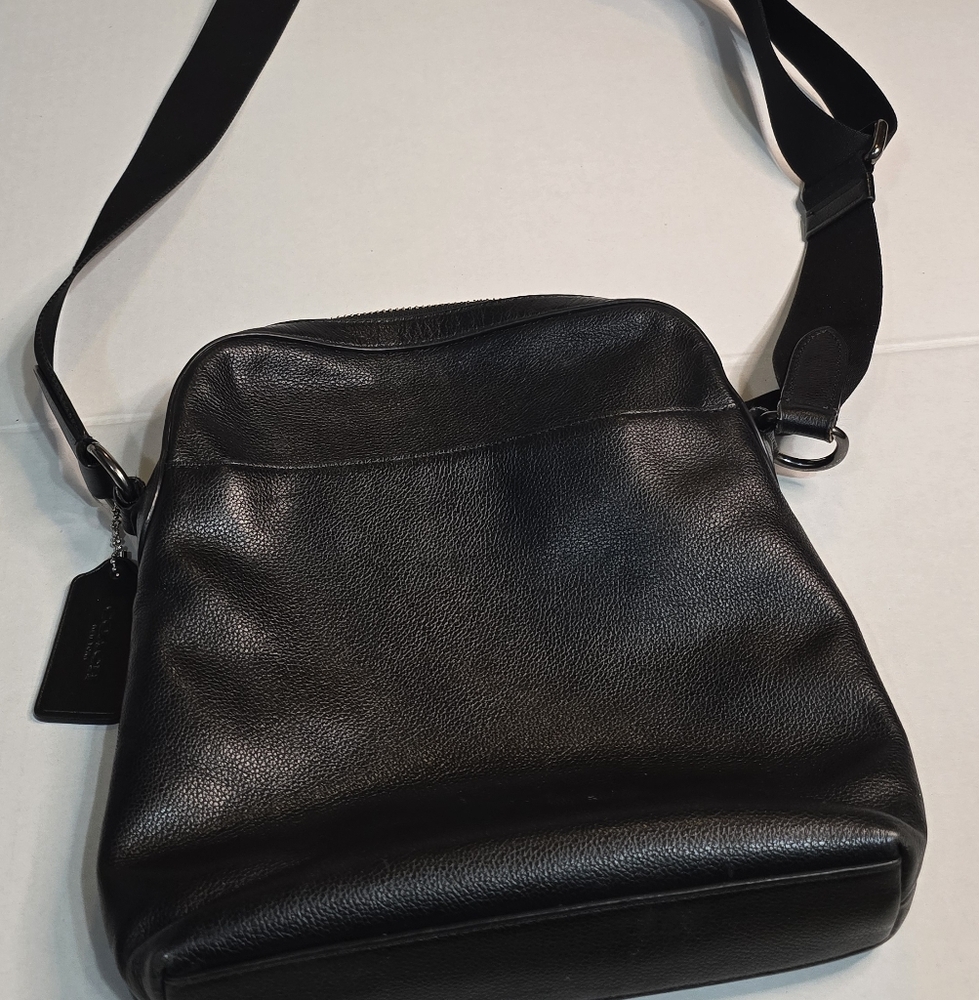 Coach Houston Flight Bag Unisex Crossbody Zippers And Pocket Outside And Inside